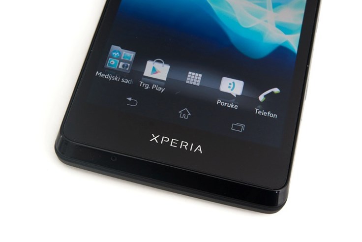 Sony Xperia T (6).jpg